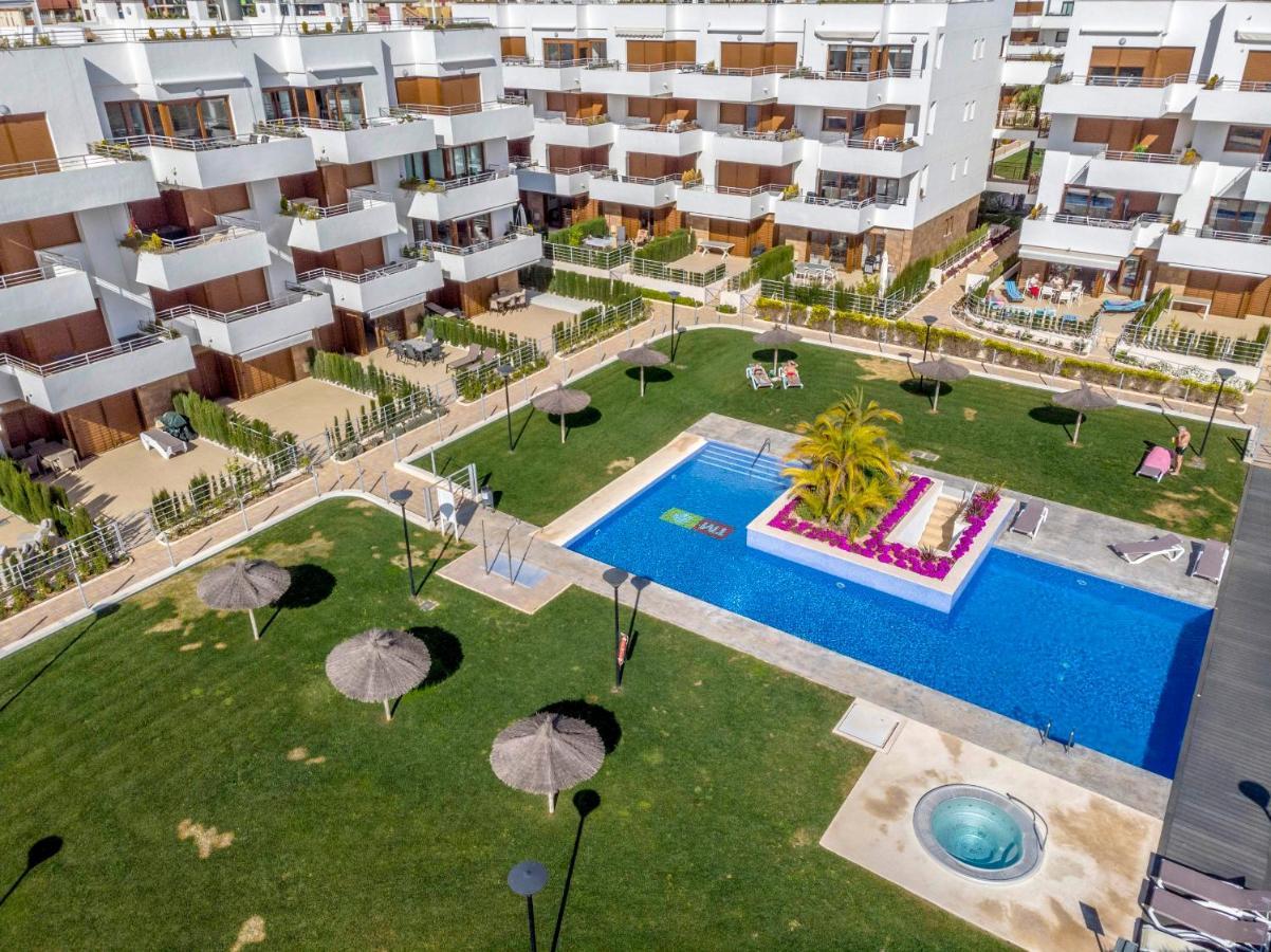 Cb Living - Modern Apartment, Terrazas De Campoamor Dehesa de Campoamor  Luaran gambar